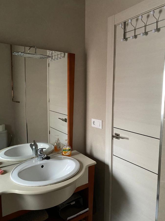 Piso Vivienda Uso Turistico Julio Burell Baeza Reformado Apartment Exterior foto